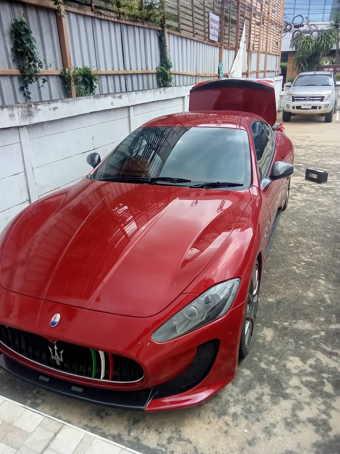 21 - https://เต๋าแบตเตอรี่-แอร์ไดนาโม.com | ช่างเต๋า บริการซ่อมรถนอกสถานที่ เปลี่ยนไดชาร์จ ไดสตาร์ท เติมน้ำยาแอร์ ถึงที่หมายอย่างรวดเร็ว จบทุกปัญหารถเสียฉุกเฉินโดยทีมช่างผู้เชี่ยวชาญในราคาที่เป็นมิตร พื้นที่ให้บริการในกรุงเทพฯและปริมณฑล ปทุมธานี นนทบุรี