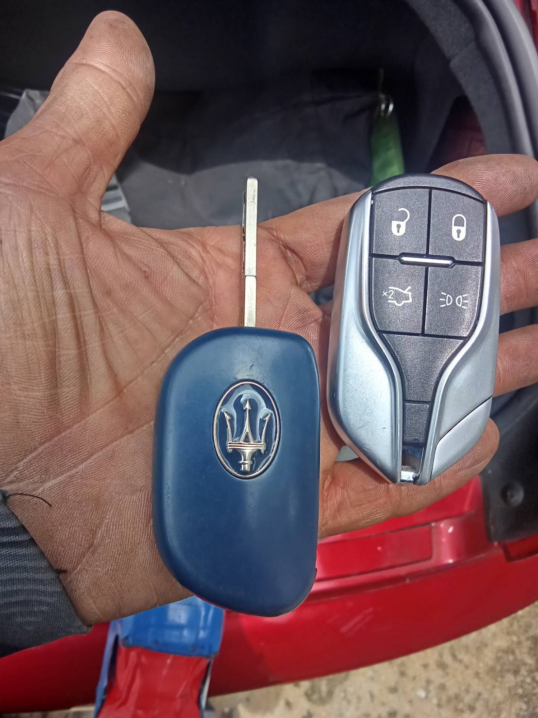 23 - https://เต๋าแบตเตอรี่-แอร์ไดนาโม.com | ช่างเต๋า บริการซ่อมรถนอกสถานที่ เปลี่ยนไดชาร์จ ไดสตาร์ท เติมน้ำยาแอร์ ถึงที่หมายอย่างรวดเร็ว จบทุกปัญหารถเสียฉุกเฉินโดยทีมช่างผู้เชี่ยวชาญในราคาที่เป็นมิตร พื้นที่ให้บริการในกรุงเทพฯและปริมณฑล ปทุมธานี นนทบุรี